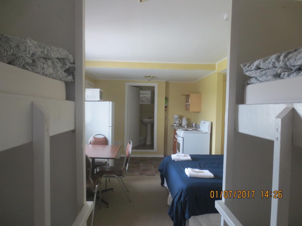 Brackley Beach Hostel Экстерьер фото