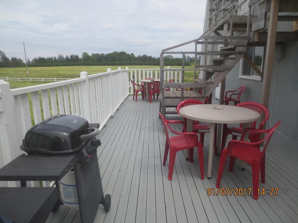 Brackley Beach Hostel Экстерьер фото